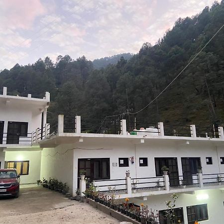 נייניטל Chirag Homestay Kainchi מראה חיצוני תמונה