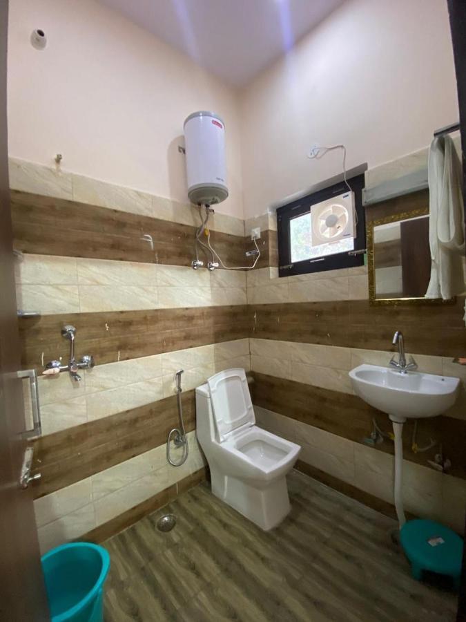 נייניטל Chirag Homestay Kainchi מראה חיצוני תמונה