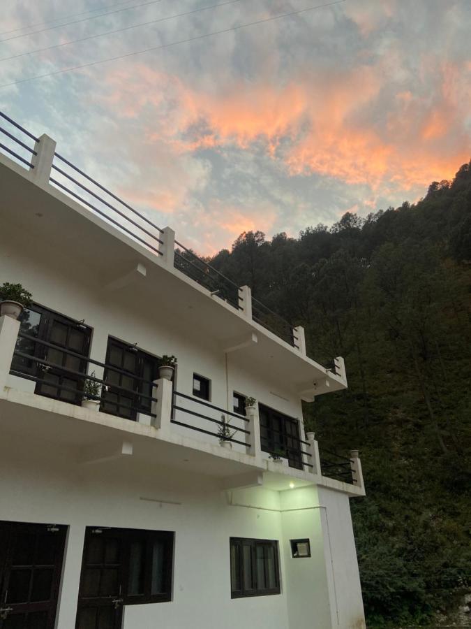 נייניטל Chirag Homestay Kainchi מראה חיצוני תמונה